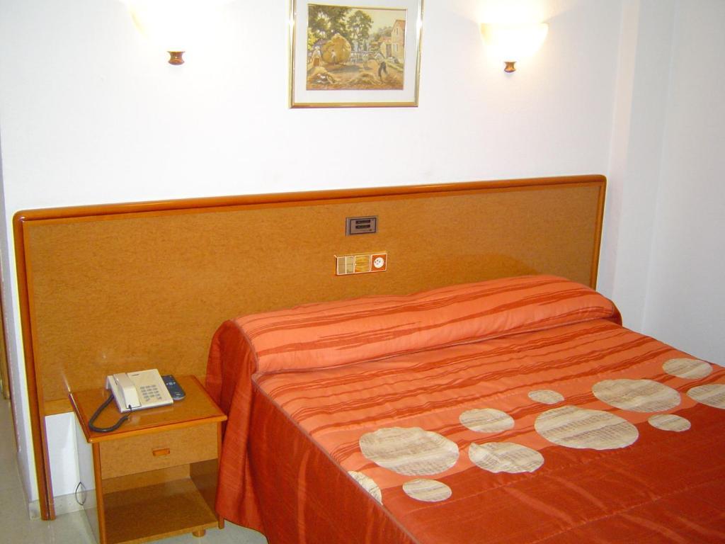 Hotel Lazaro กาลาโมชา ห้อง รูปภาพ